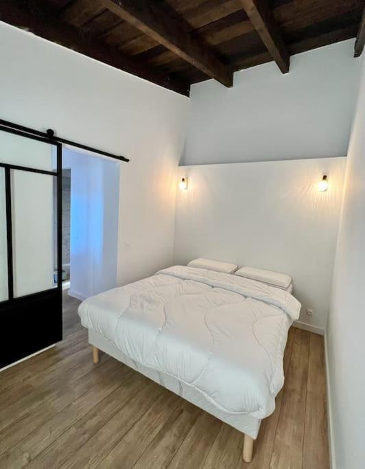 Maison Chaleureuse En Plein Coeur Du Centre Ville Saint-Florent  Eksteriør billede